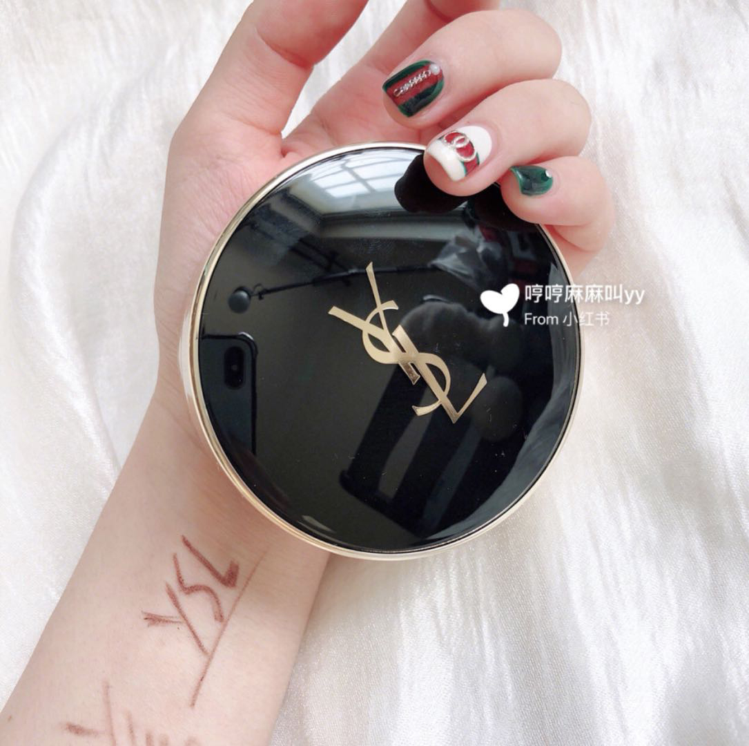 迪奥气垫和香奈儿气垫哪个最好用,迪奥香奈儿阿玛尼粉底液哪个好