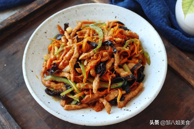 为什么炒的肉丝有腥味,掌握一种方法让肉丝滑嫩不腥不柴