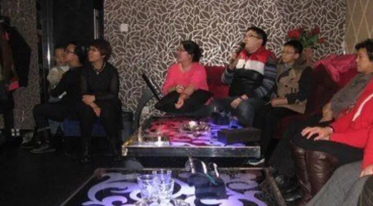 ktv招牌为什么都是量贩式,为什么ktv前面要加量贩