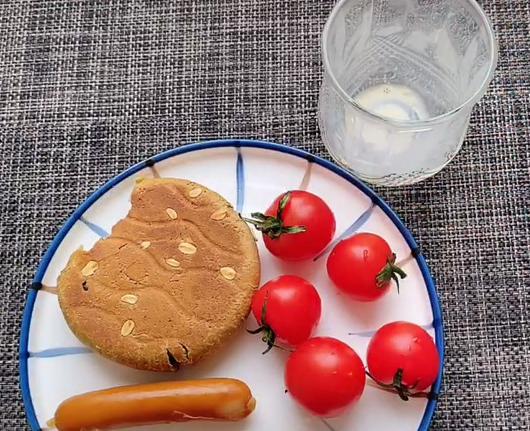 不要羡慕别人秋天的第一杯奶茶,不要羡慕秋天的第一杯奶茶