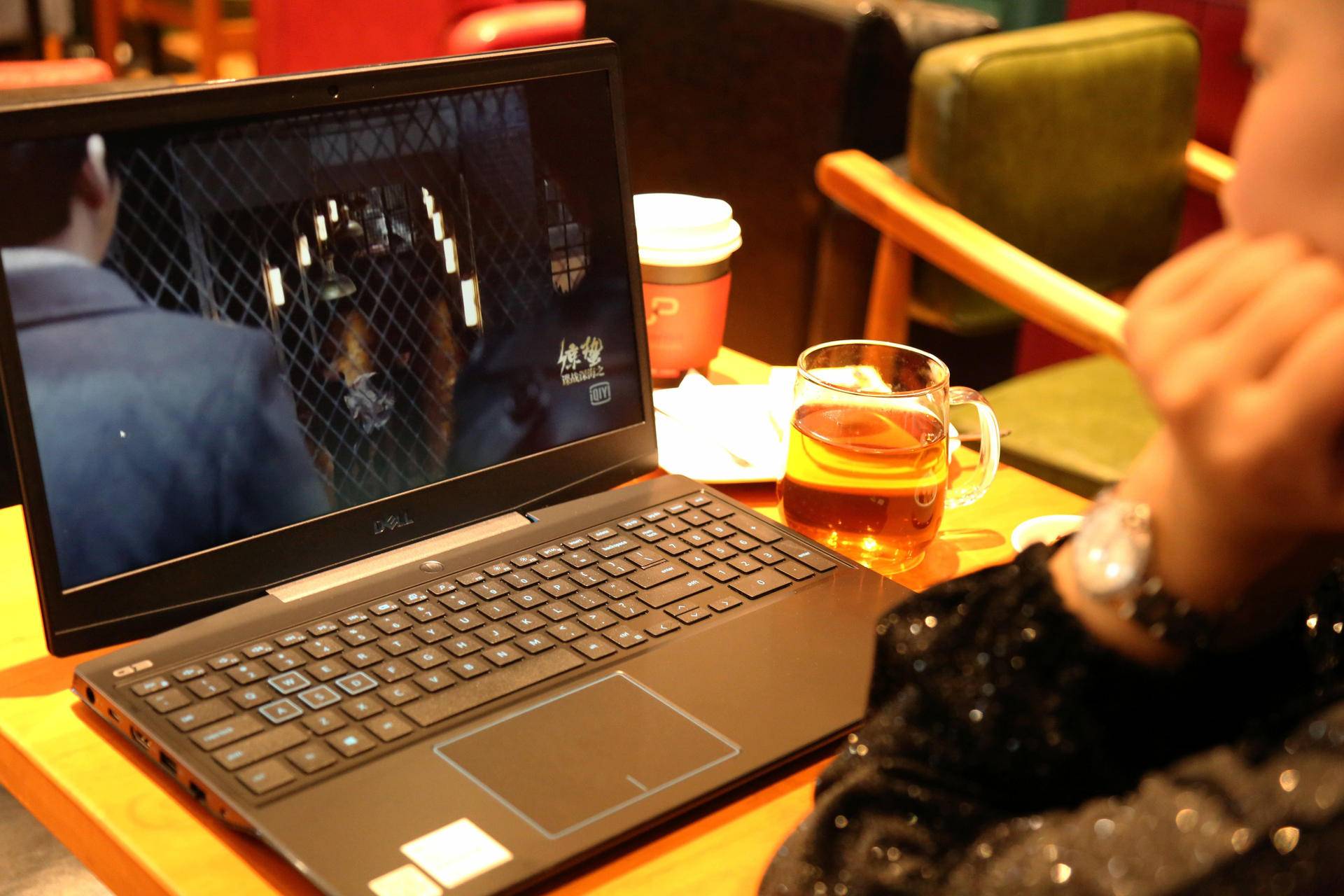 戴尔g33590外星人怎么使用,戴尔电脑做工