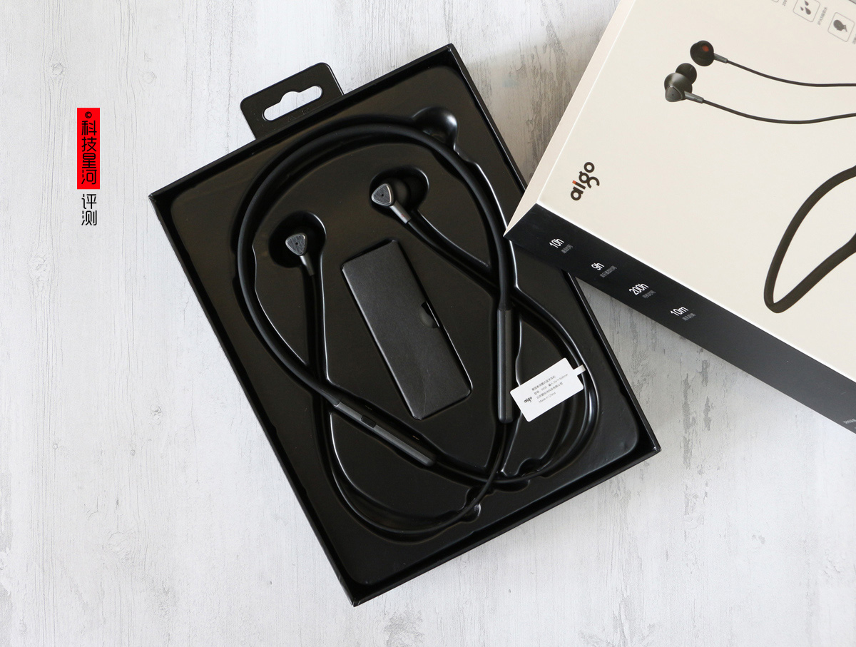 苹果AirPods太贵？耳机也可很爱国！爱国者W08颈圈式蓝牙耳机体验