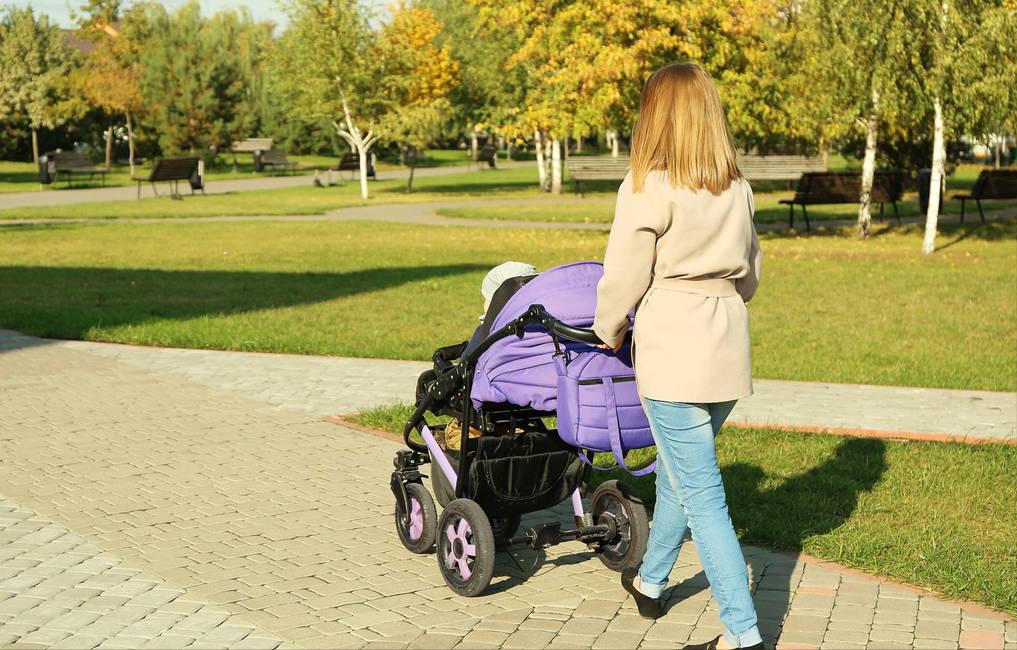 街上碰到人贩子光大喊没用,掌握5种求救方法,才能真正帮到你