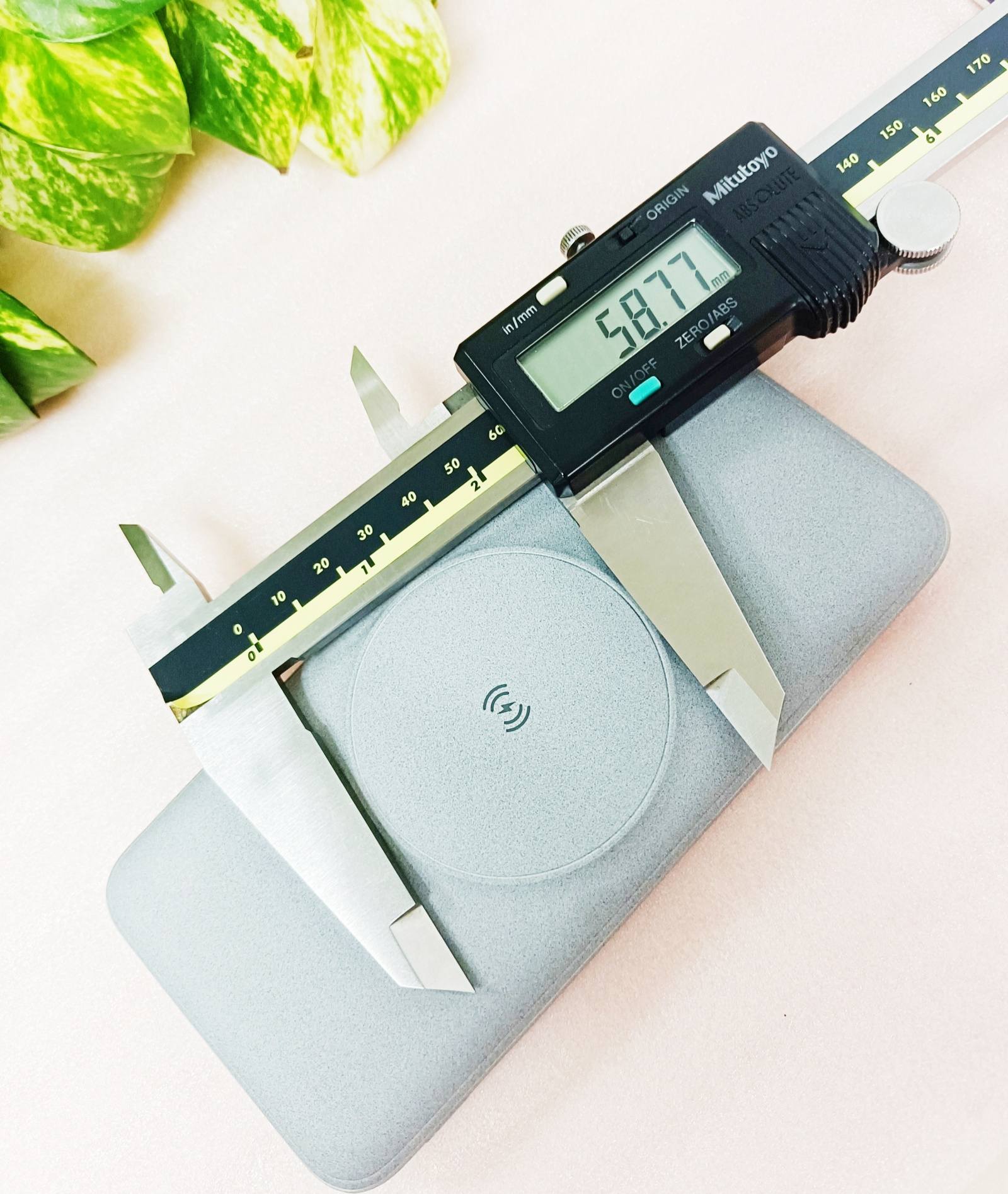 magsafe磁吸充电宝可否吸安卓手机,无线磁吸式充电宝评测安卓