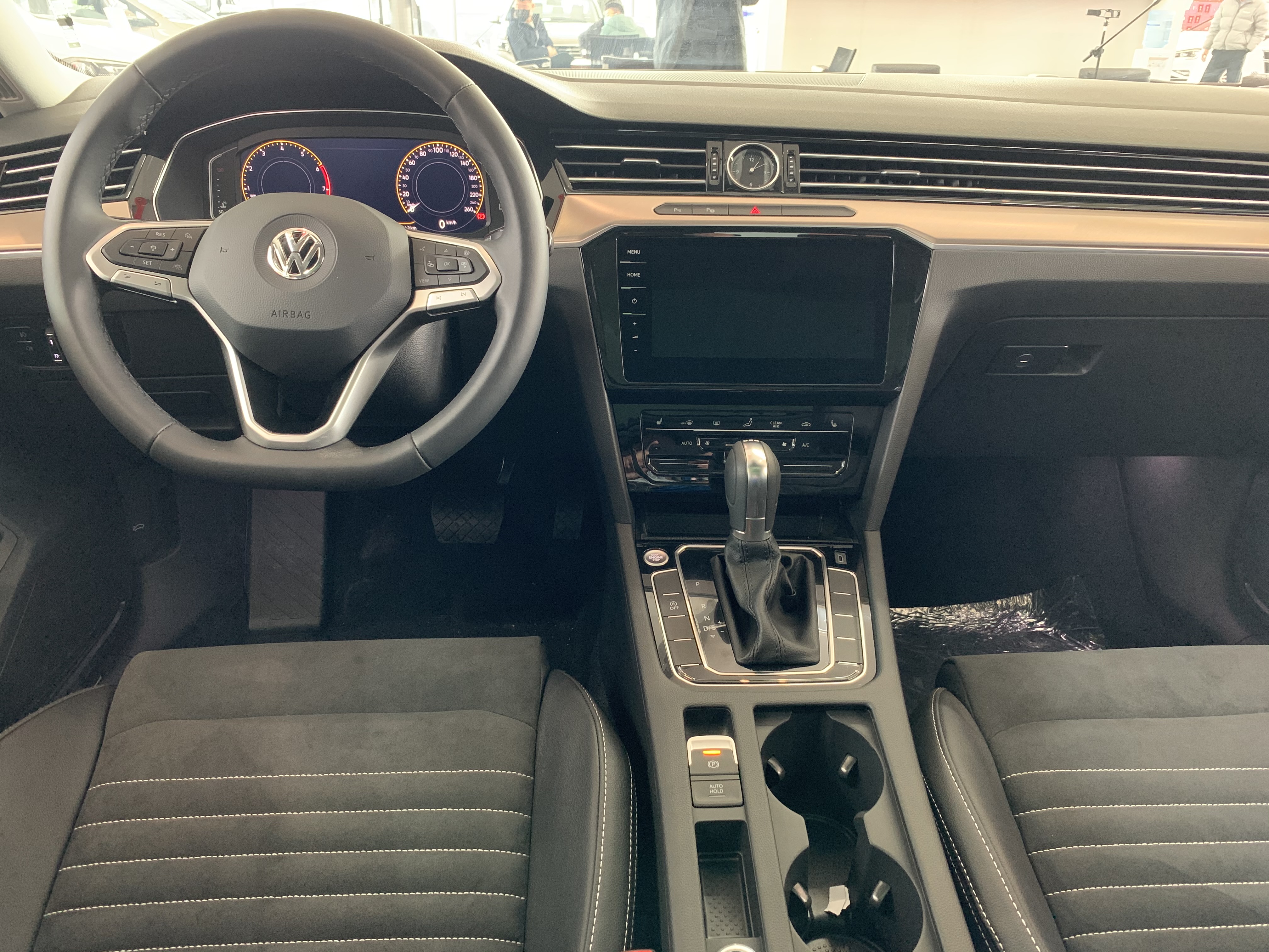 大众迈腾20101.8t手动版真实油耗,大众迈腾燃油版实拍