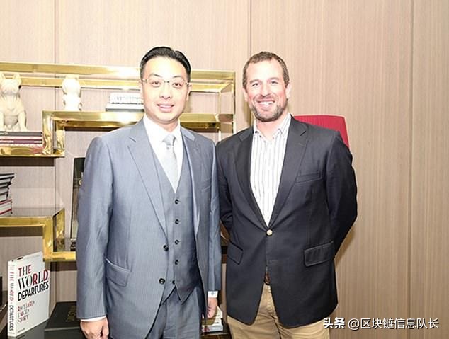 付4万英镑加入他的私人俱乐部，他能让你和英国皇室一起晚宴。