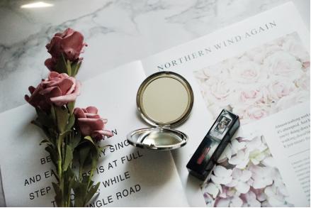 高级感美妆化妆镜品牌,实用又精致的化妆镜