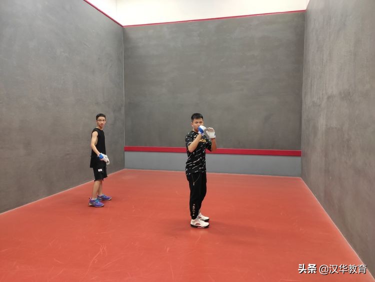 剑桥大学的夏校，老师竟把课堂搬到南极科考站