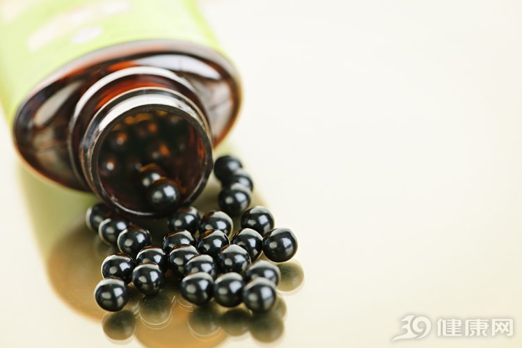 中成药别乱吃小心有毒,经常被滥用的3种中成药