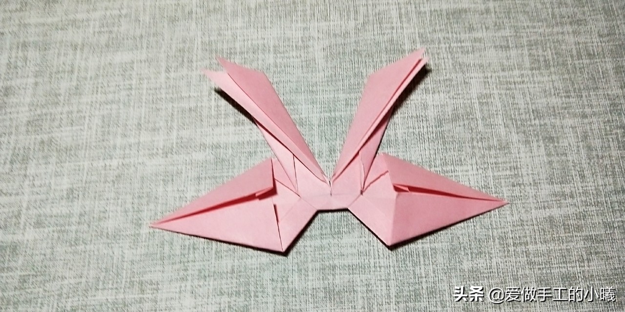 蝴蝶结折纸怎样贴在贺卡上好看,折纸简单又漂亮的蝴蝶结收纳盒