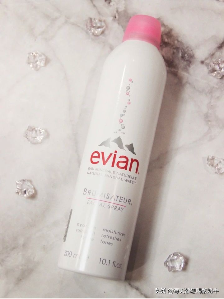 角质层薄脸颊泛红怎么护肤,敏感肌角质层薄的护肤手法