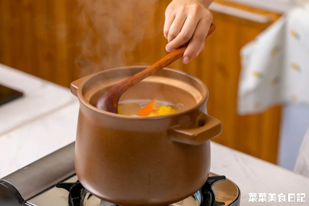 这一碗又润又美，电饭煲一键搞定！比敷面膜还管用