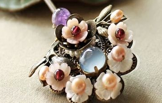 大脸适合什么汉服婚服,方脸大脸简单汉服发型