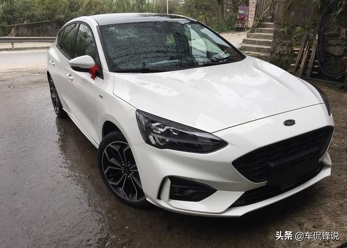 三缸福克斯省心吗,三缸福克斯跟四缸福克斯油耗