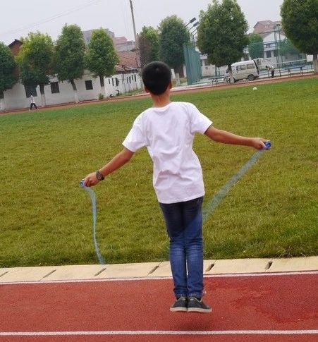 体能恢复训练腿疼怎么办,跳绳体能改善