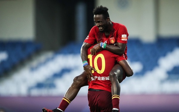 中超22岁新星再现世界级传球,中超球员神级停球