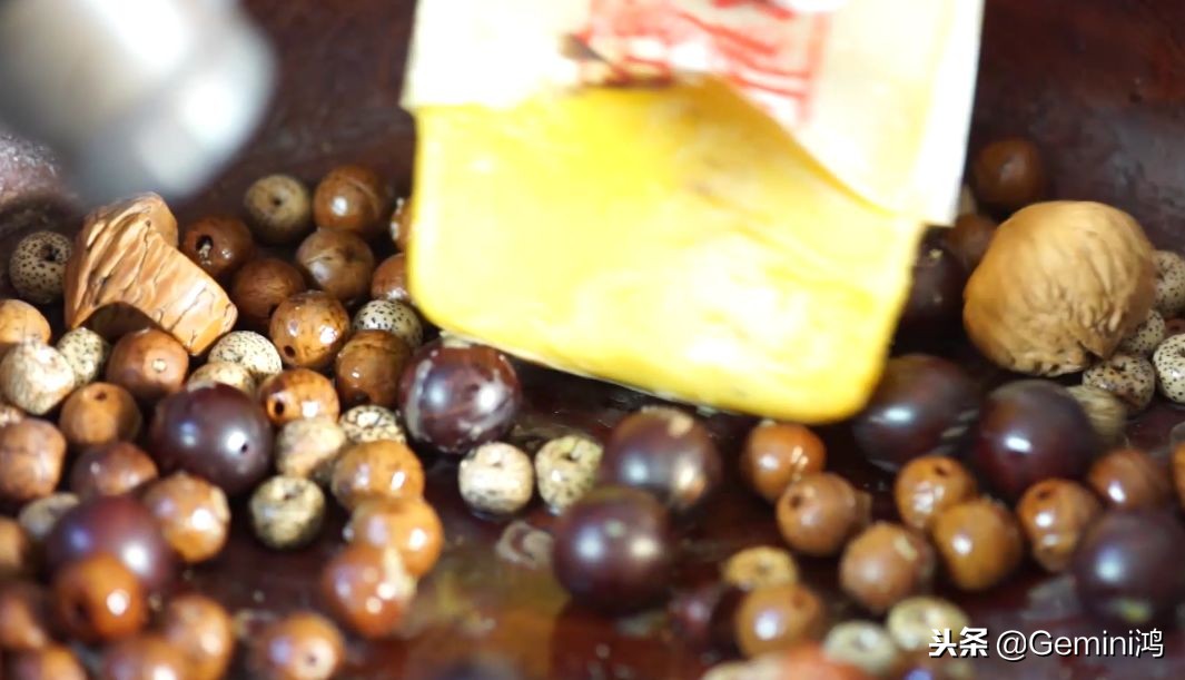 小叶紫檀手串为什么会裂,文玩小叶紫檀真的假的