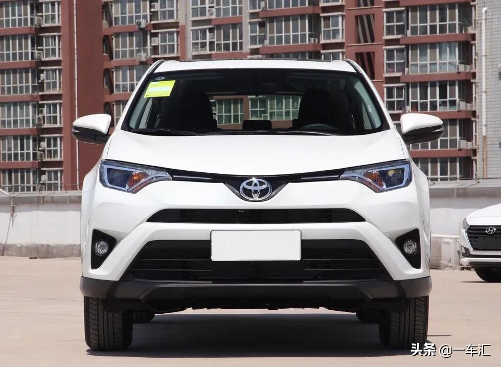 16万多元的丰田RAV4荣放,网友:换代之前,能否学轩逸再火一次