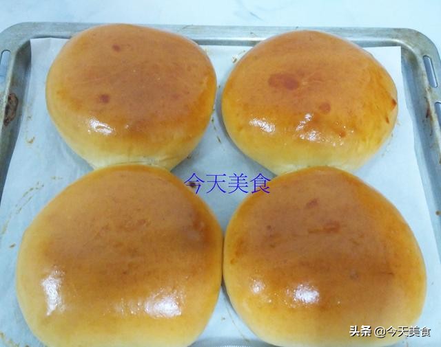 怎样用面包机做出松软拉丝的面包,手工制作面包