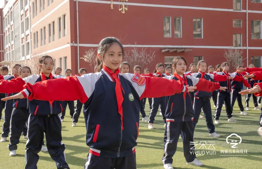 “七个一”先锋在行动|小小讲解员带你游包钢实验二小