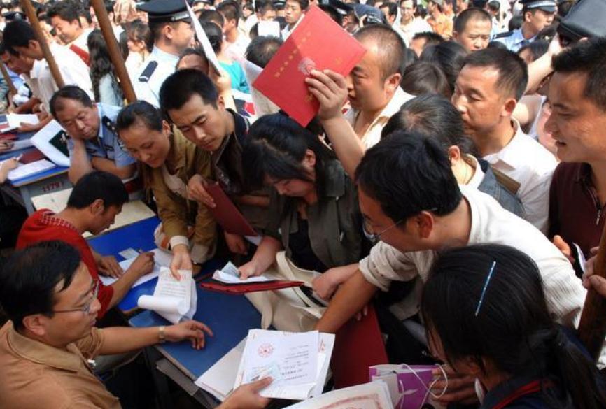 考公培训班一万块钱可以报吗,考公补习班一般收多少钱