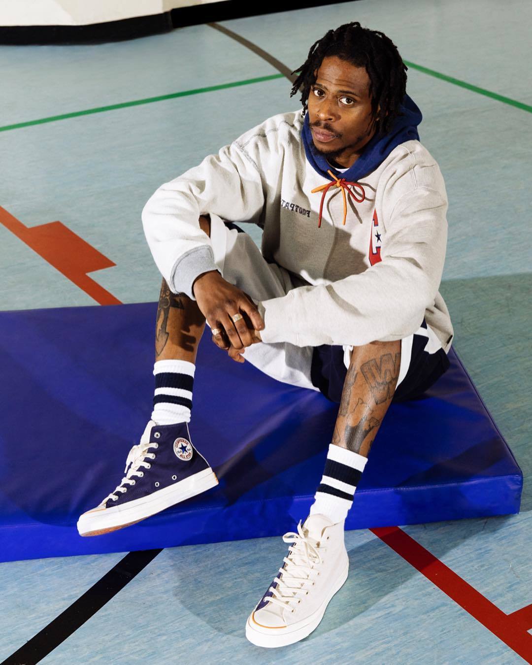 上至明星，下到素人，宁可撞鞋也要穿的匡威究竟有什么魔力？