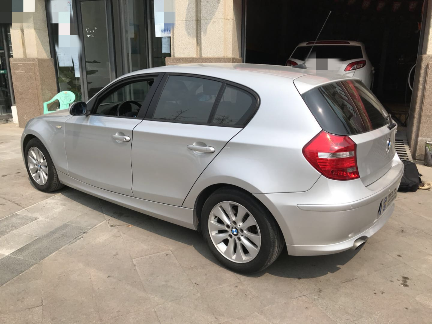 宝马120i最低配值得买吗,宝马120i落地不到15万