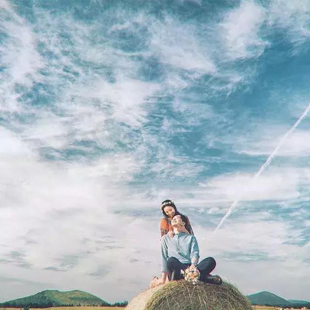 婚纱照就该这样拍才有大片的感觉,婚纱照小众风格这样拍也好看