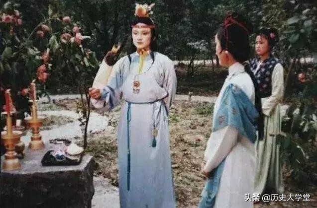 红楼梦男主有几个,红楼梦的男主是谁