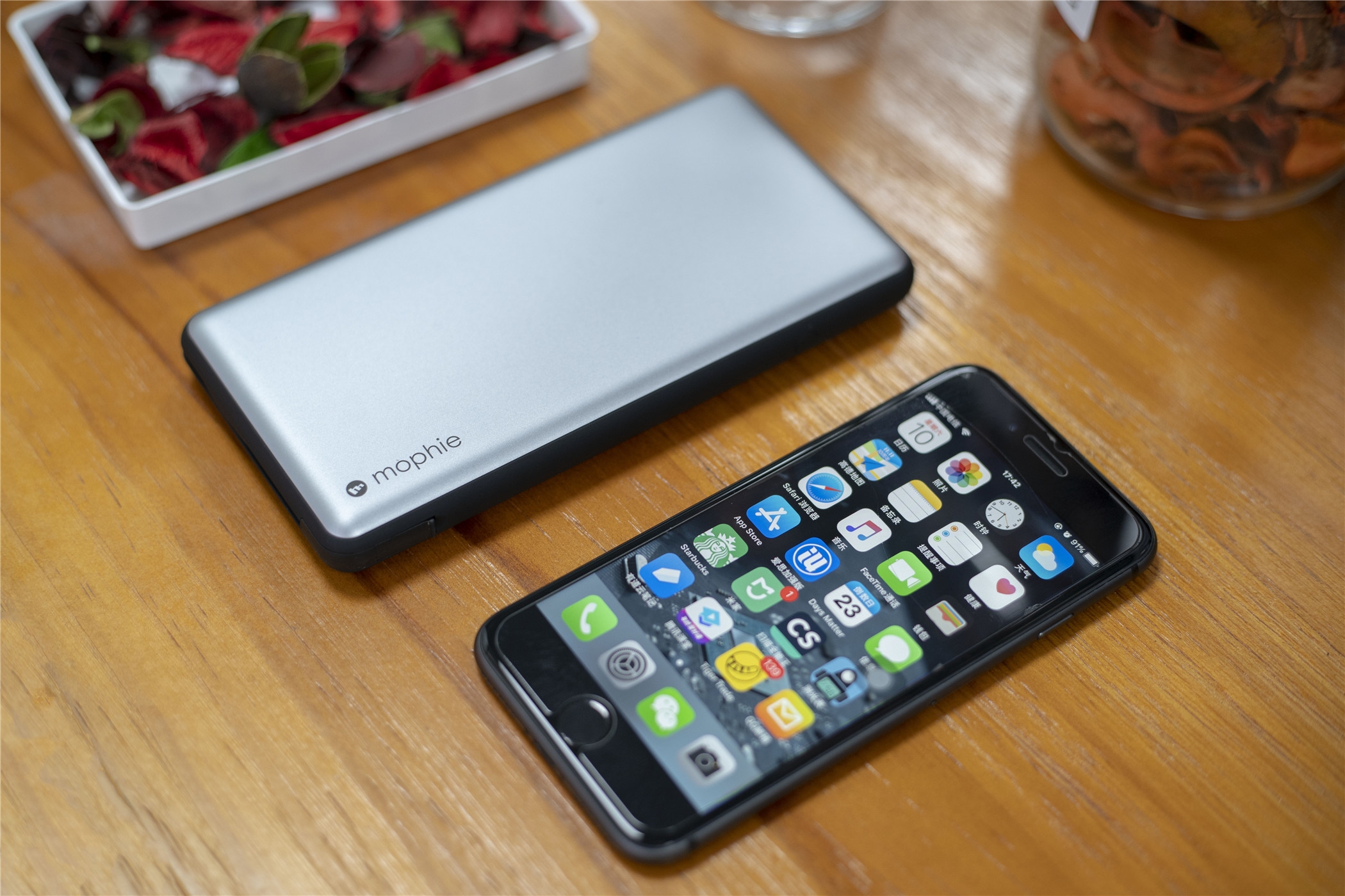 mophie移动电源10000mah可以充几次,mophiepowerstationproxl移动电源