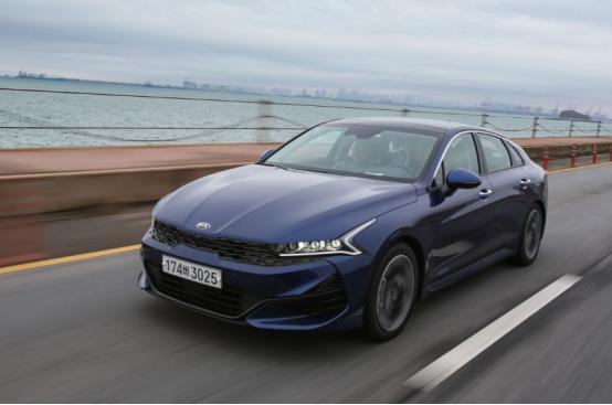 向同级主流代表发起挑战，全新起亚K凭何实力？