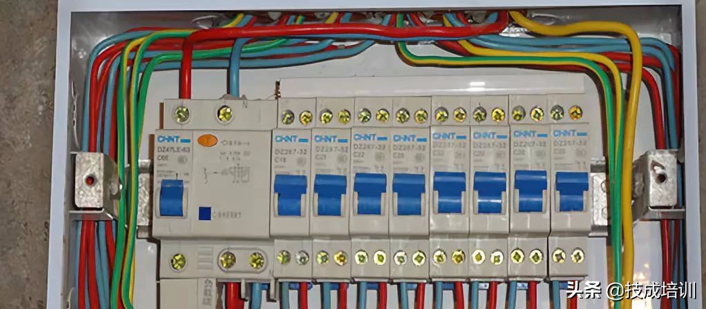 什么是弱电系统和强电系统,强电和弱电二者的关系