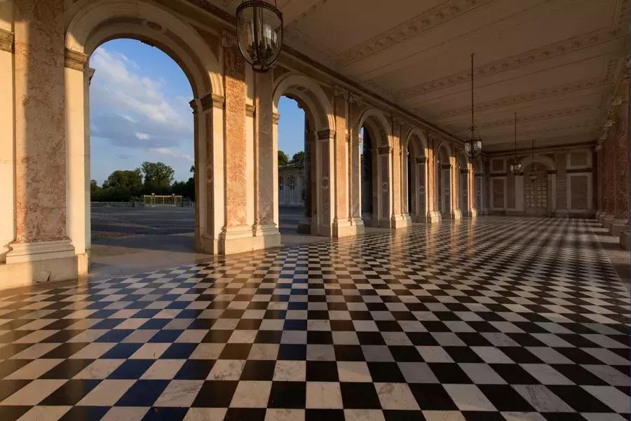 黑白格瓷砖法式,瓷砖黑白风格