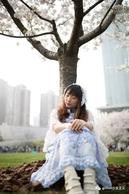 樱花与Lo|春天来了,好想穿上小裙子去赏花啊