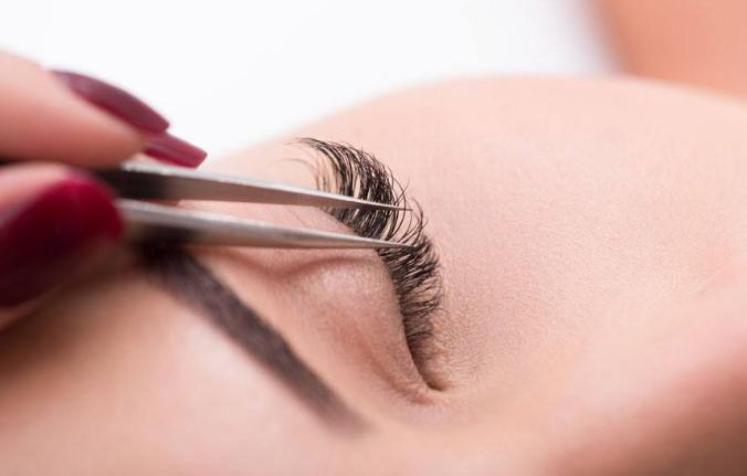 美容院种假睫毛过程,美容院专业种睫毛视频