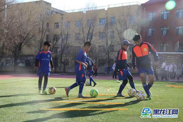 中国校园足球特色学校牌匾,首批校园足球特色学校名单