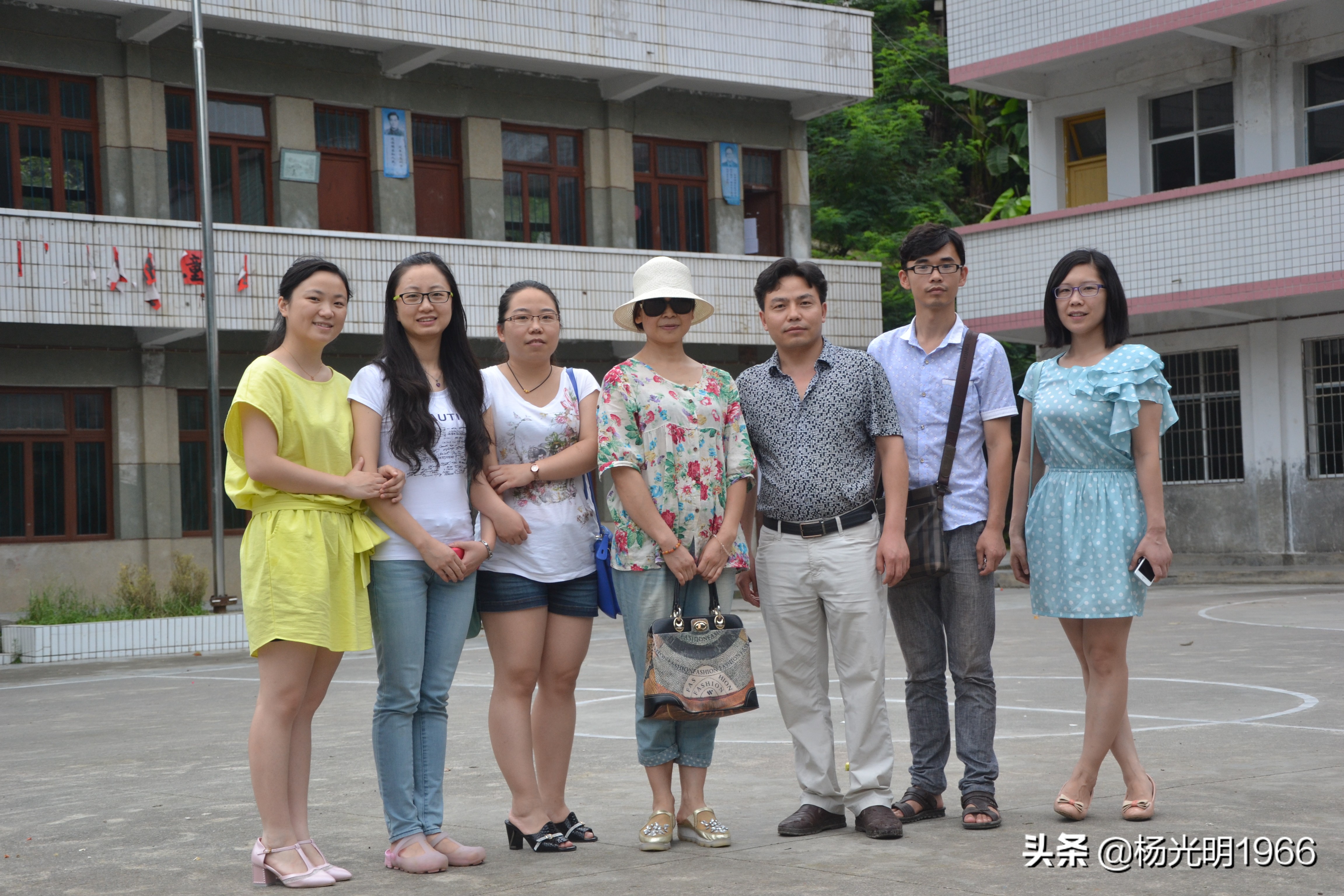 爱在苗乡剪辑版,爱在苗乡女声完整版