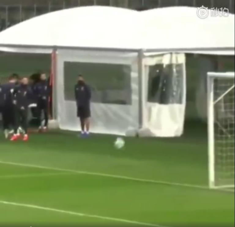 罗三岁训练场面,c罗三岁踢足球比赛