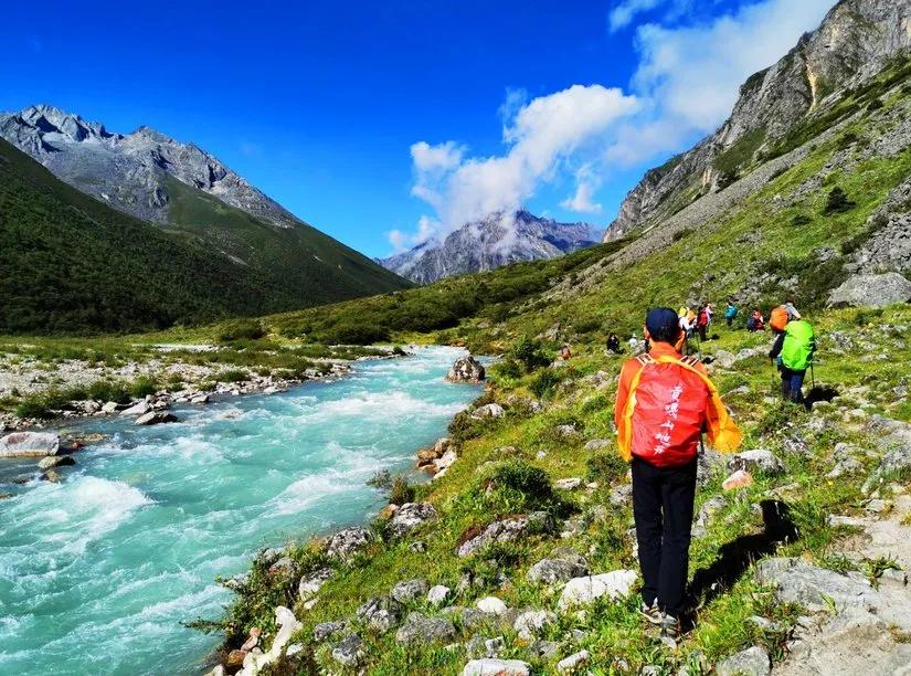 贡嘎山的徒步,贡嘎雪山大环线徒步游记