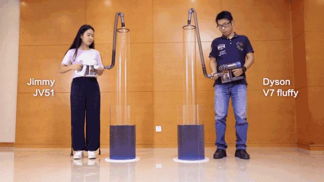 戴森v8和小狗t11吸尘器对比,戴森吸尘器与国产吸尘器吸力对比