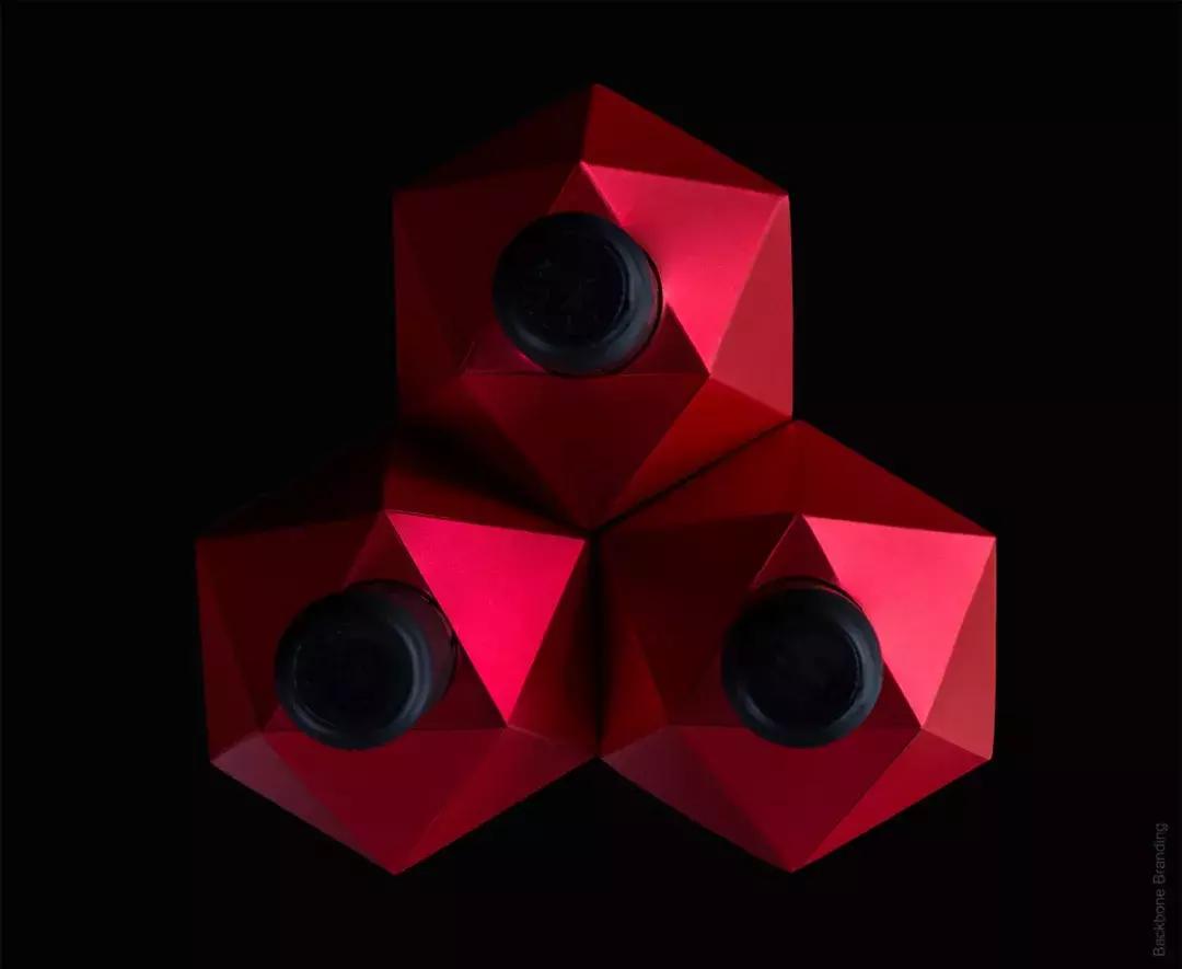 高级感风格化包装设计,100个顶级包装设计国潮风格