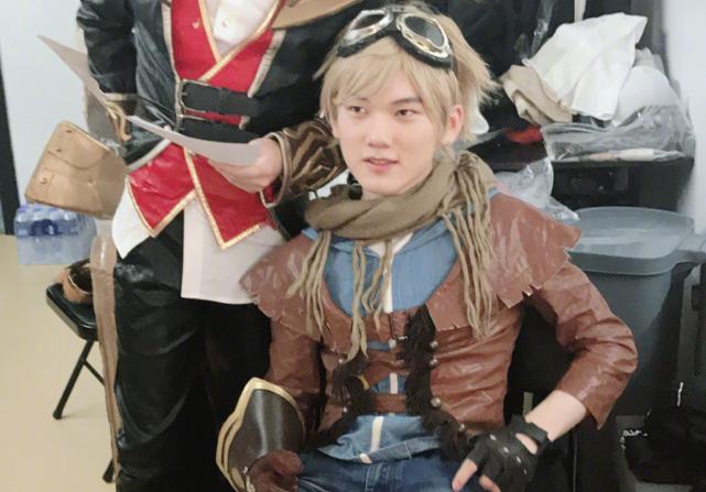 伊泽瑞尔新皮肤出处原视频,伊泽瑞尔情人节皮肤cos