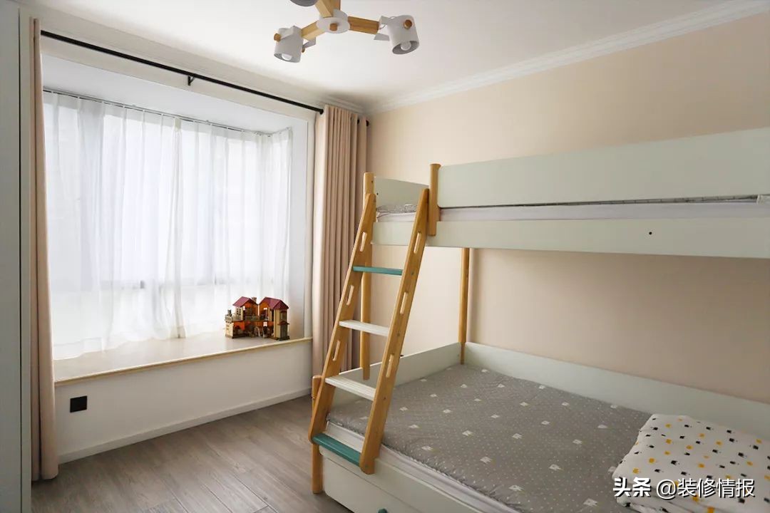 多层简约收纳书架,多层三角书架收纳