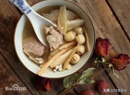 脚心发热是什么体质,中医认为手脚心热的几种原因