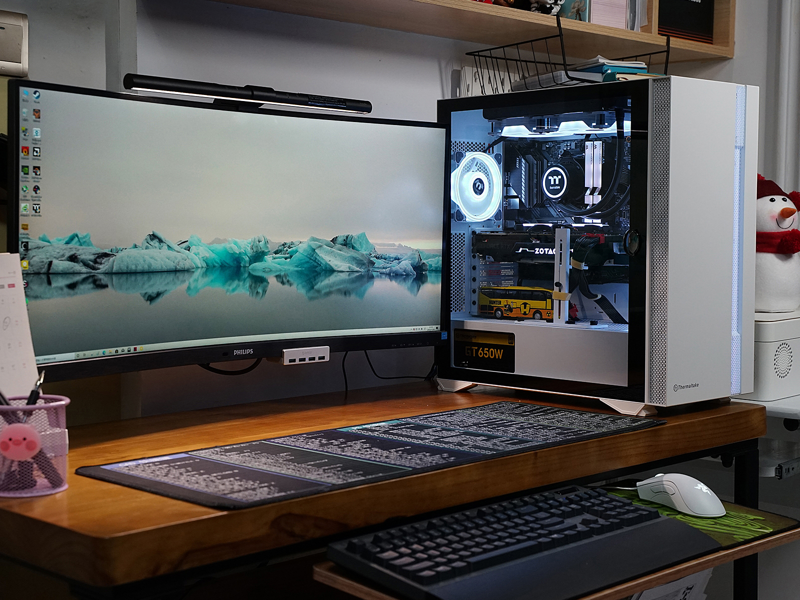 秀桌面：送老婆RGB全家桶PC，钱都花在光效上的感觉真棒