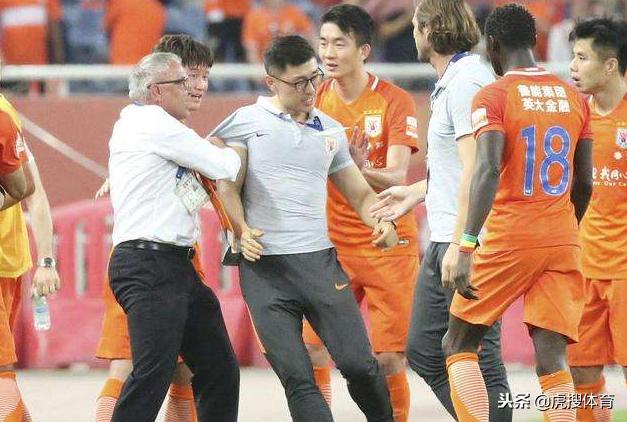 马加特接替李霄鹏,马加特最佳主帅