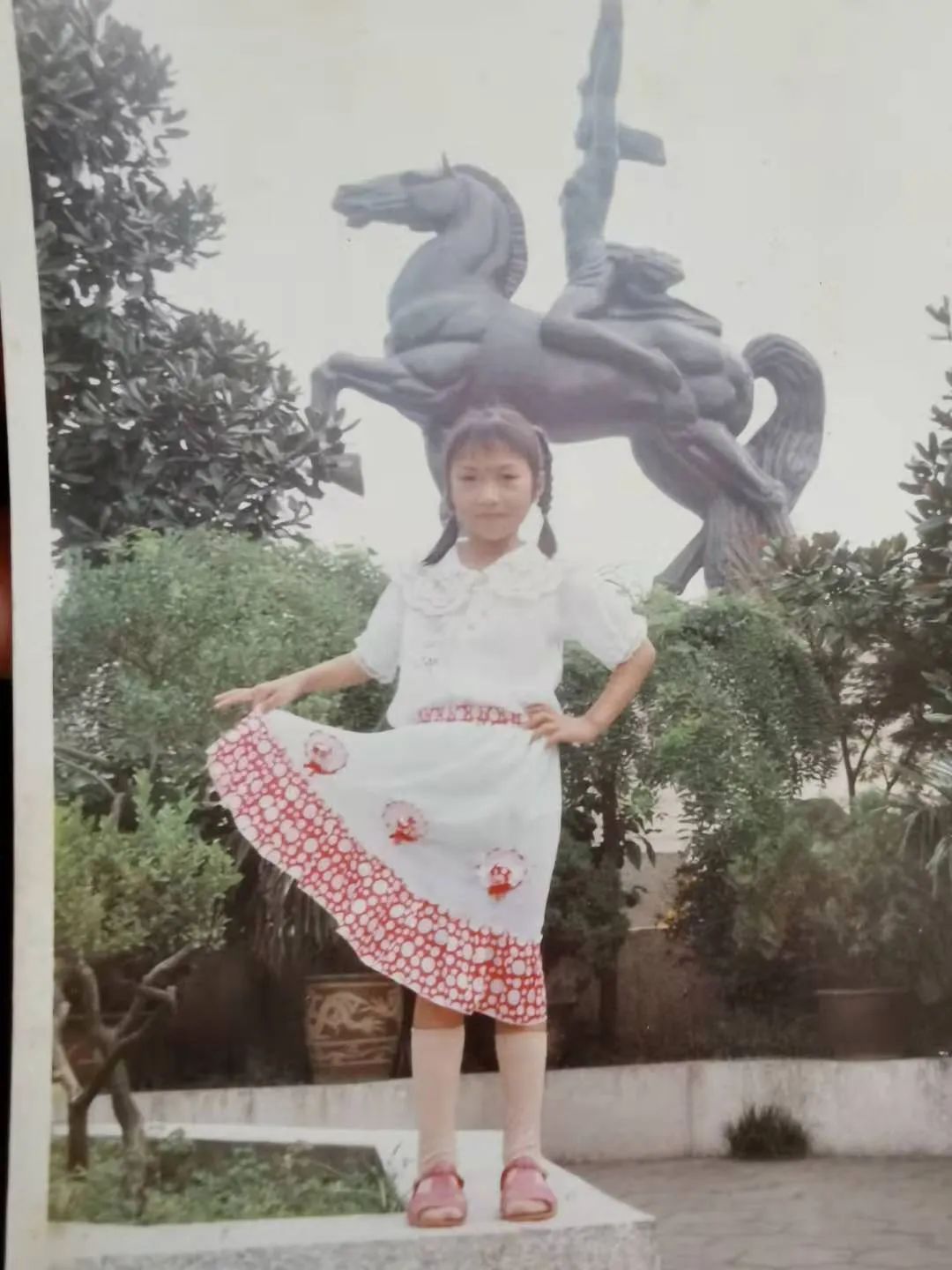 二十年后重游故地视频,时隔20年故地重游老家