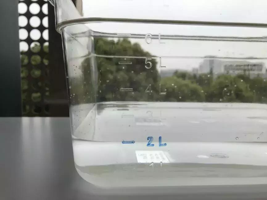 如此残暴的测评路子,这3款某宝销量火爆的宠物浴巾能否hold住?