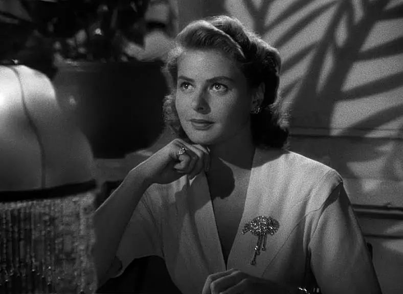 卡萨布兰卡爱情是美好的,卡萨布兰卡的爱情解读