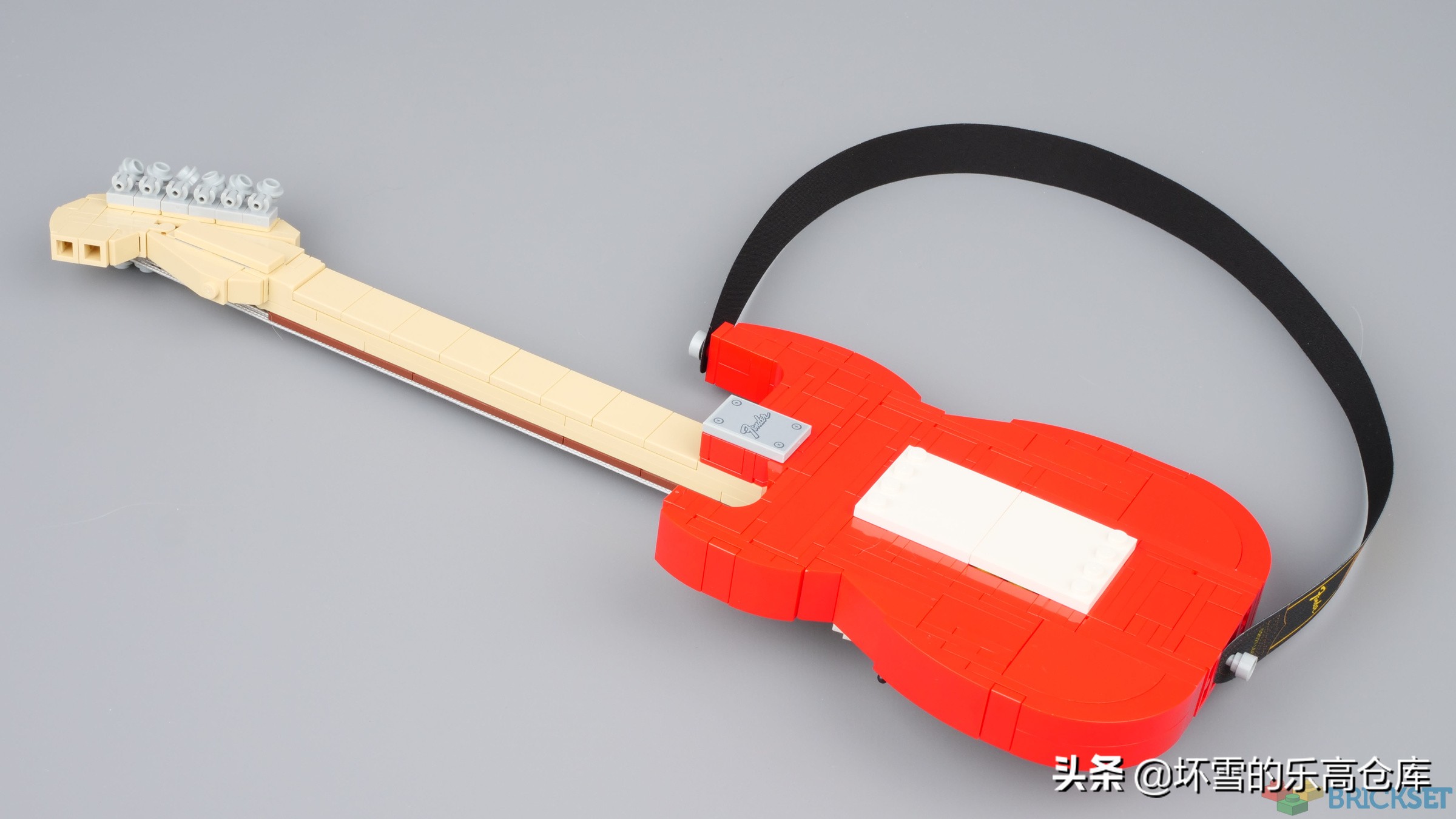 乐高电吉他官方视频,乐高电吉他多高